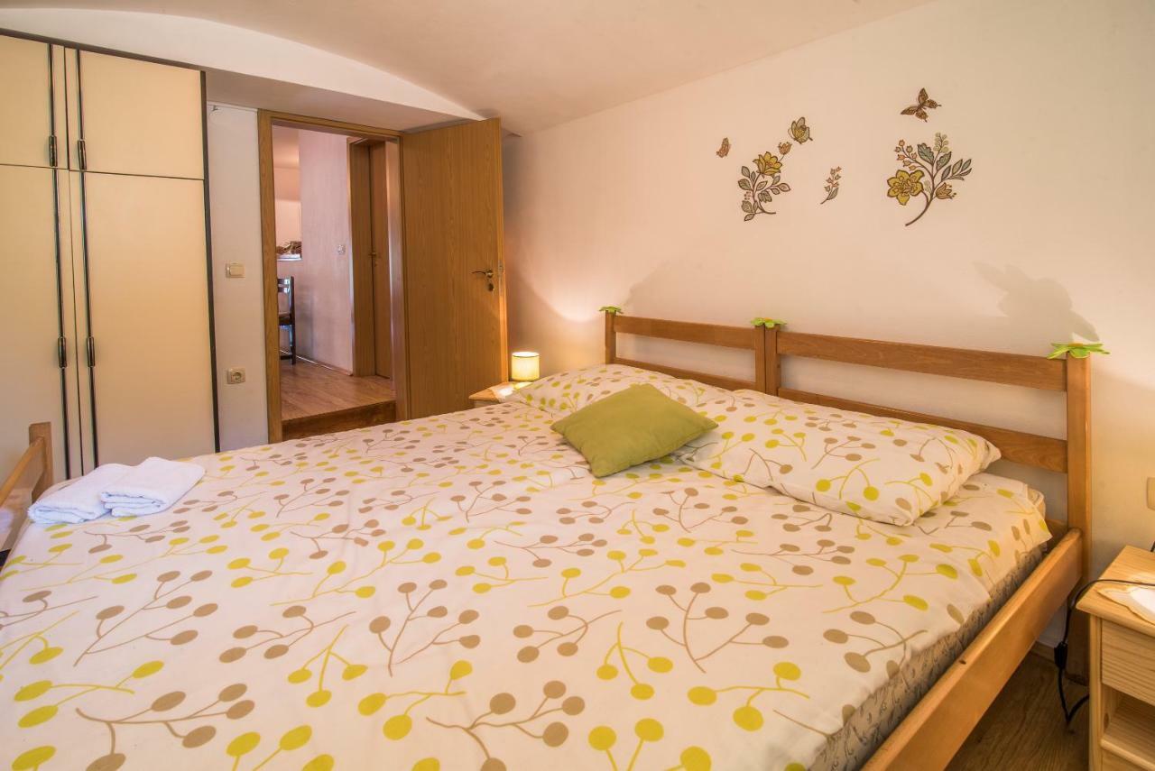 Apartmani Marija Malinska Luaran gambar