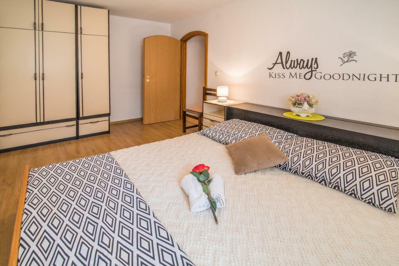 Apartmani Marija Malinska Luaran gambar