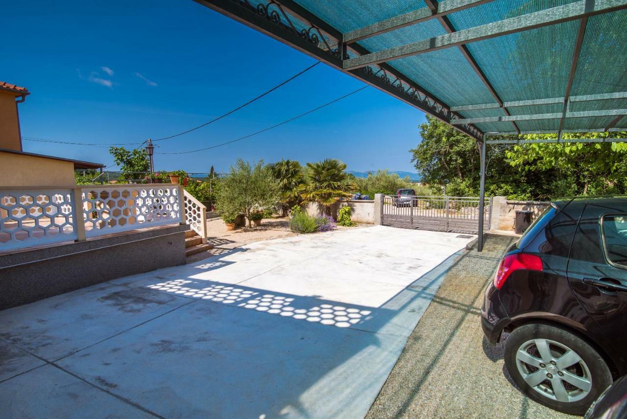 Apartmani Marija Malinska Luaran gambar