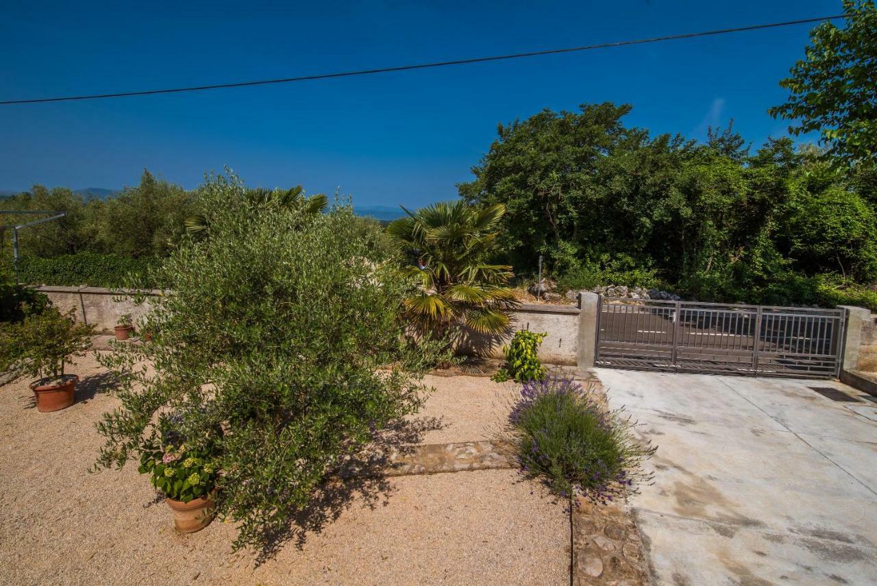 Apartmani Marija Malinska Luaran gambar